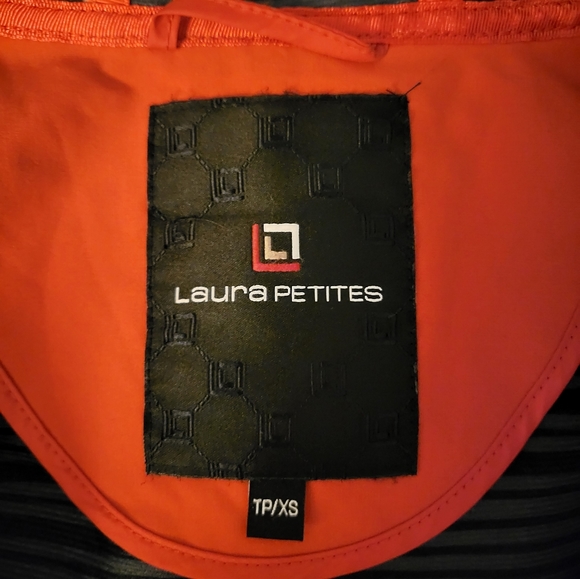 Women's Laura Petites Raincoat - Picture 3 of 3